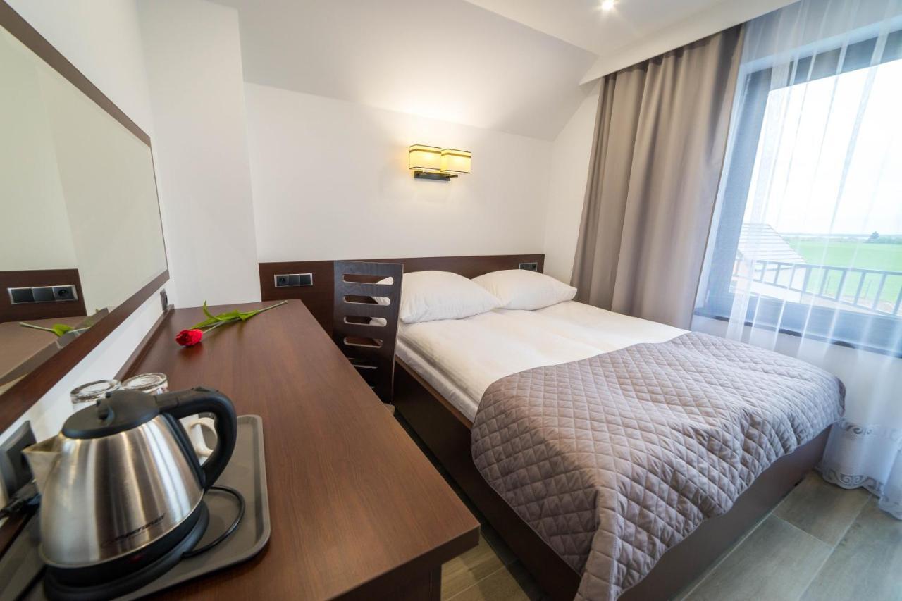 Willa Kormoran - Pokoje I Apartamenty Mikołajki Dış mekan fotoğraf